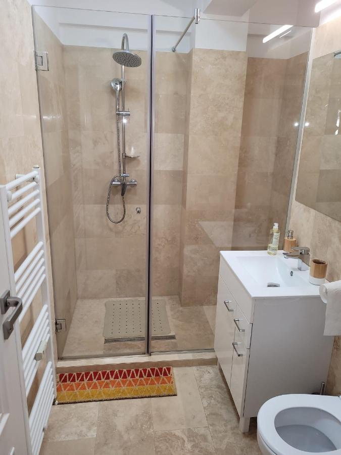 קלוז'-נאפוקה Lovely Apartment Near City Center מראה חיצוני תמונה