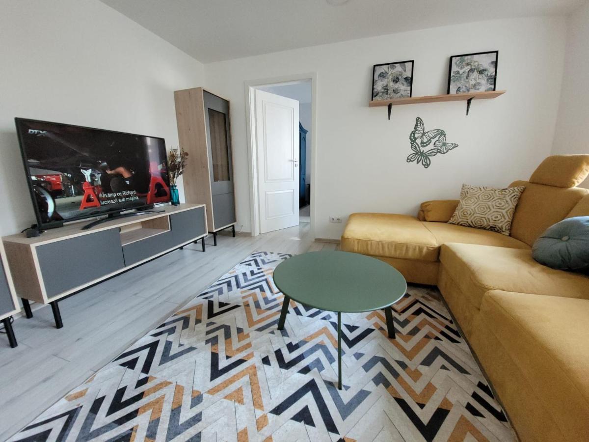 קלוז'-נאפוקה Lovely Apartment Near City Center מראה חיצוני תמונה